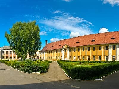 «Олицький замок» на шляху до Луцька. Волинська область.