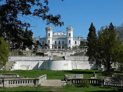 Шарівський палац – будівля з багатою історією у Харківській області