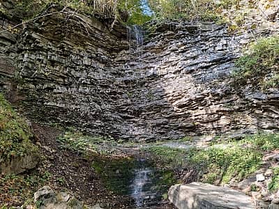 Крапельковий (Крапельний) водоспад в Івано-Франківській області.