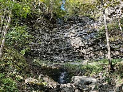 Крапельковий (Крапельний) водоспад в Івано-Франківській області.