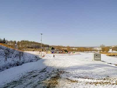 "Водяники" - сучасний гірськолижний спортивно-оздоровчий комплекс в Черкаській області.