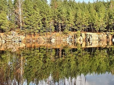 Гранітний каньйон "Високий камінь" недалеко від села Коростишів.