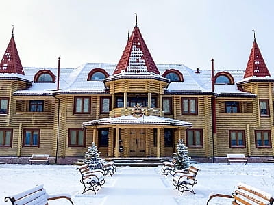 "Fort Pirnov Park" - заміський комплекс на березі Десни