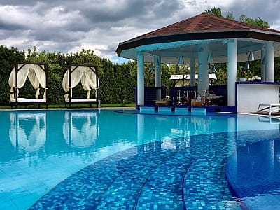 У комплексі "Wish Aqua & SPA Resort" є все необхідне для релаксу та відновлення сил. Особливої уваги заслуговує розкішна SPA-зона з великим вибором басейнів, як відкритих так і закритих, саун, хамамів та інших оздоровчих процедур.