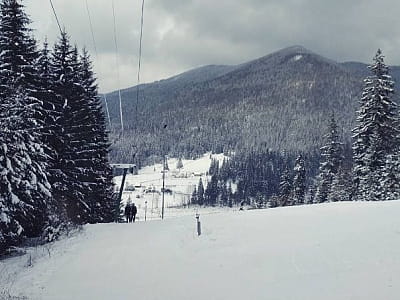 Бугельний витяг в селищі "Ворохта" 