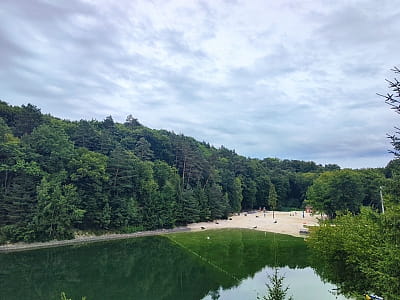 Озеро в заміському комплексі "Львівська Швейцарія"