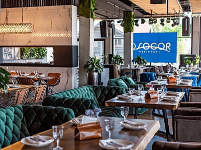 Ресторан "OSOCOR RESTAURANT" в заміському комплексі "Osokor Residence" в Києві