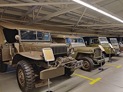 DODGE WC-52 в автомобільному музеї у Межигір’ї