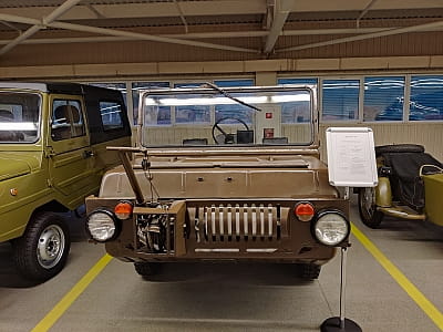 ЛуАЗ-967 М в автомобільному музеї у Межигір’ї
