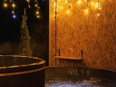 SPA-купіль (чан) в заміському комплексі Терми в Вінницькій області 