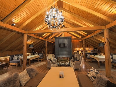 Ресторан à la carte Chalet в SPA-resort Аквадар в Черкаській області
