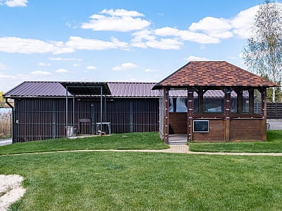 Альтанка у заміському комплексі "Eden Resort" в селі Ясногородка в Київській області