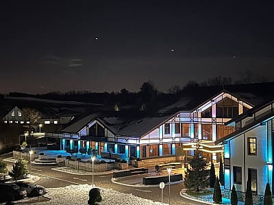 Equides Club — заміський комплекс біля Києва з кінним клубом, спа, аквазоною, гольф-центром, рестораном та комфортним готелем для відпочинку й дозвілля.