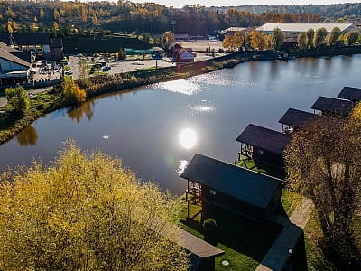 Equides Club — заміський комплекс біля Києва з кінним клубом, спа, аквазоною, гольф-центром, рестораном та комфортним готелем для відпочинку й дозвілля.