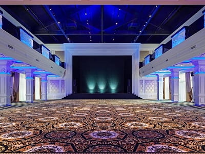 зала для подій в заміському комплексі Equides Club біля Києва 