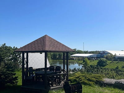 Альтанки в заміському комплексі Equides Club біля Києва 