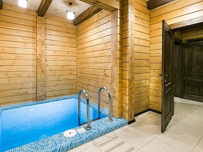 купіль в SPA в заміському комплексі Equides Club біля Києва 