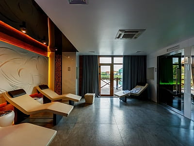 зона релаксу SPA в заміському комплексі Equides Club біля Києва 