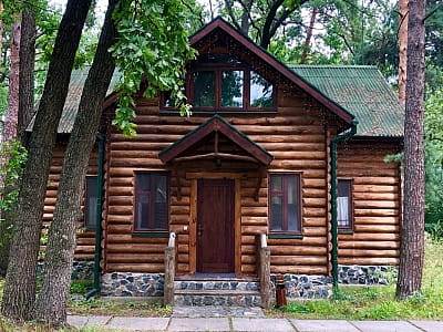 будинок "Світлиця" на 4 осіб в заміському комплексі «Лісотель» в селищі Рокитне Київської області