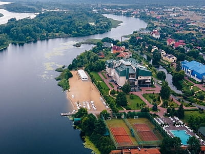 Заміський комплекс Platium біля Києва: відпочинок, розваги та комфорт