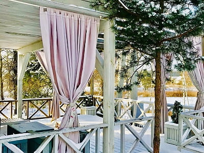 Затишні котеджі в заміському комплексі Relax Villa біля Києва