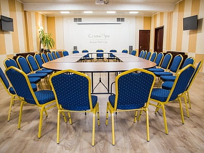 Конференц зала в заміському комплексі "Сезони SPA"
