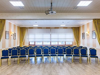 Конференц зала в заміському комплексі "Сезони SPA"