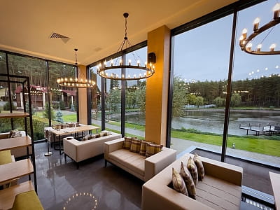 Ресторан авторської кухні в заміському комплексі TITA Family House у селі Гнідин, Київської області
