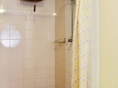 Відро водоспад SPA в заміському готельно-ресторанному комплексі «Джерело»