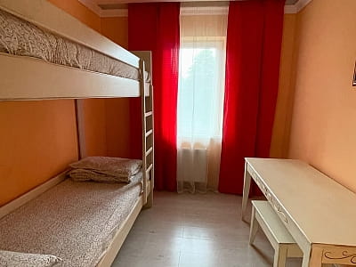 Затишні номери в заміському готельно-ресторанному комплексі «Джерело»