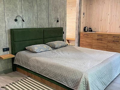 Затишні номери в заміському готельно-ресторанному комплексі «Джерело»