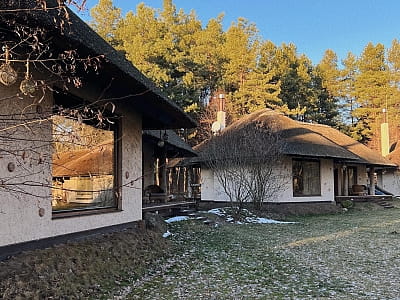 еко-бунгало в заміському комплексі Secret Resort Club в Київській області