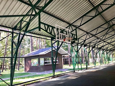 Сімейний комплекс Glibivka Family Park: комфортне проживання, ресторани, СПА, басейни, спорт і розваги серед соснового лісу біля Київського моря.
