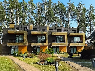 будинки в заміському комплексі Glibivka Family Park в селі Глібівка на березі Київського моря