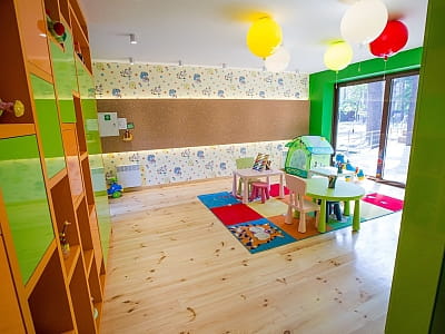 дитячий клуб в заміському комплексі Glibivka Family Park в селі Глібівка на березі Київського моря