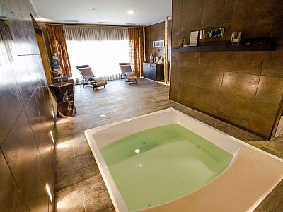 SPA-комплекс «Чотири стихії» в заміському комплексі Glibivka Family Park в селі Глібівка на березі Київського моря