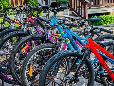 оренда велосипедів в заміському комплексі Glibivka Family Park в селі Глібівка на березі Київського моря