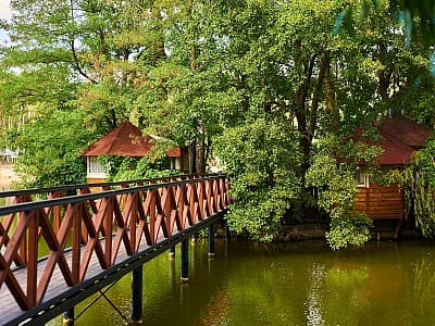 Ресторан на воді Шкіпер в у заміському комплексі Hotel SPA в Ворзелі