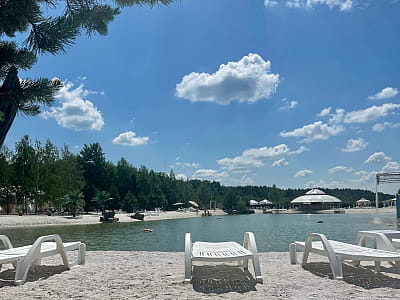 Palma Club Resort — заміський комплекс у селі Гущинці Вінницької області, розташований біля двох озер: одне призначене для купання, інше — для риболовлі. 
