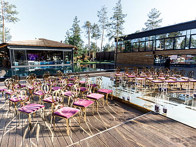 Весільні церемонії в заміському комплексі "Queen Country Club" в селищі Козин біля Києва