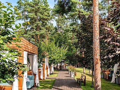 Бунгало на природі в заміському комплексі "Queen Country Club" в селищі Козин біля Києва