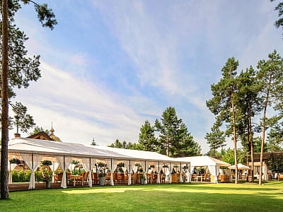 Відпочинок у заміському комплексі Queen Country Club під Києвом