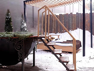 чан в банному домі в заміському комплексі "Queen Country Club" в селищі Козин біля Києва