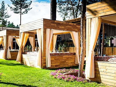 Бунгало на природі в заміському комплексі "Queen Country Club" в селищі Козин біля Києва