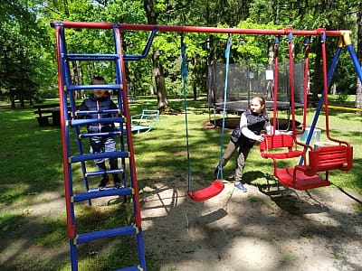 дитячий майданчик в заміському комплексі «Dibrova Club» у місті Фастів