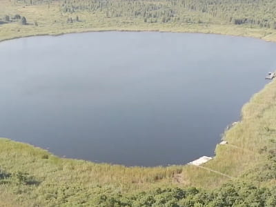 Озеро Болотне на Волині — дика водойма серед заказника «Озерянський». Місце для рибалки, спостереження за природою й усамітнення серед болотних пейзажів.