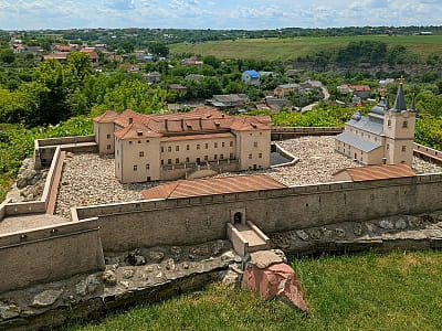 Ужгородський замок в музеї мініатюр «Замки України» в Кам’янці-Подільському