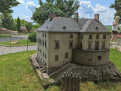 Острозький замок в музеї мініатюр «Замки України» в Кам’янці-Подільському