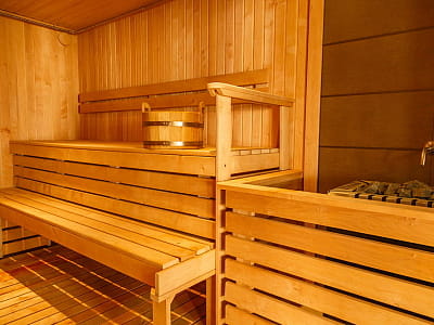 Фінська сауна в заміському комплексі City Holiday Resort & SPA в селі Петропавлівська Борщагівка біля Києва