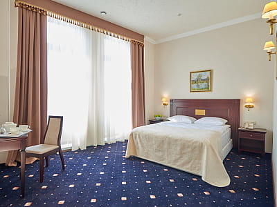 Затишні номери готеля в заміському комплексі City Holiday Resort & SPA в селі Петропавлівська Борщагівка біля Києва